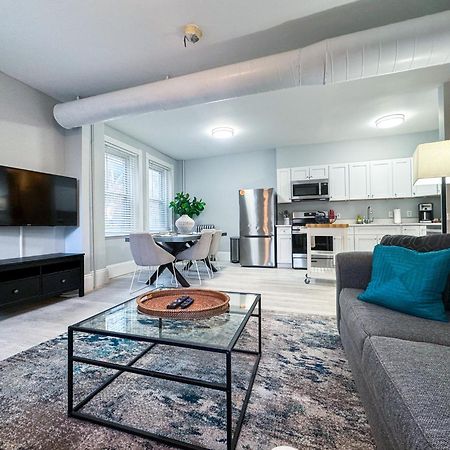 Apartamento Huge,3 Bed,2Bath,Public Transport,Boston,Sleeps 9 Brookline Exterior foto